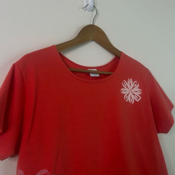 Crazy Shirts Hawaii Red Floral Graphic T-Shirt Women’s M 100% Cotton Aloha Tee - Picture 2 of 9